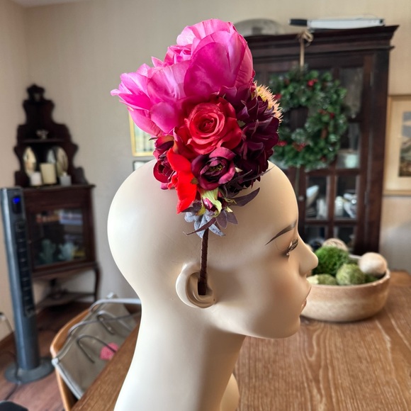 Big & bold handmade silk flower crown / headband - Picture 6 of 8